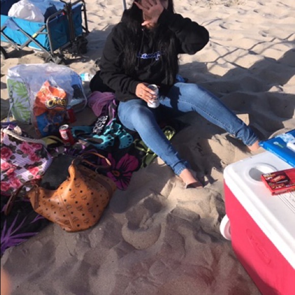 Meet Your Seller 💘🍭 - Picture 12 of 16